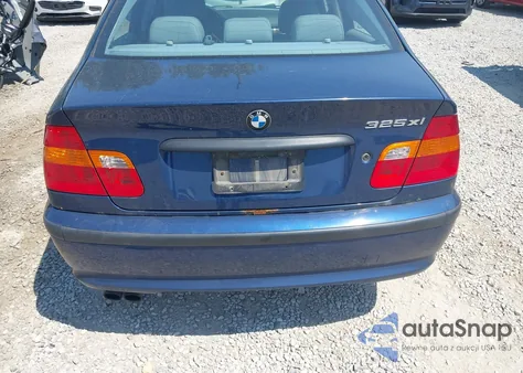 2003 BMW 325Xi из США, поврежденный, VIN WBAEU33423PM57718